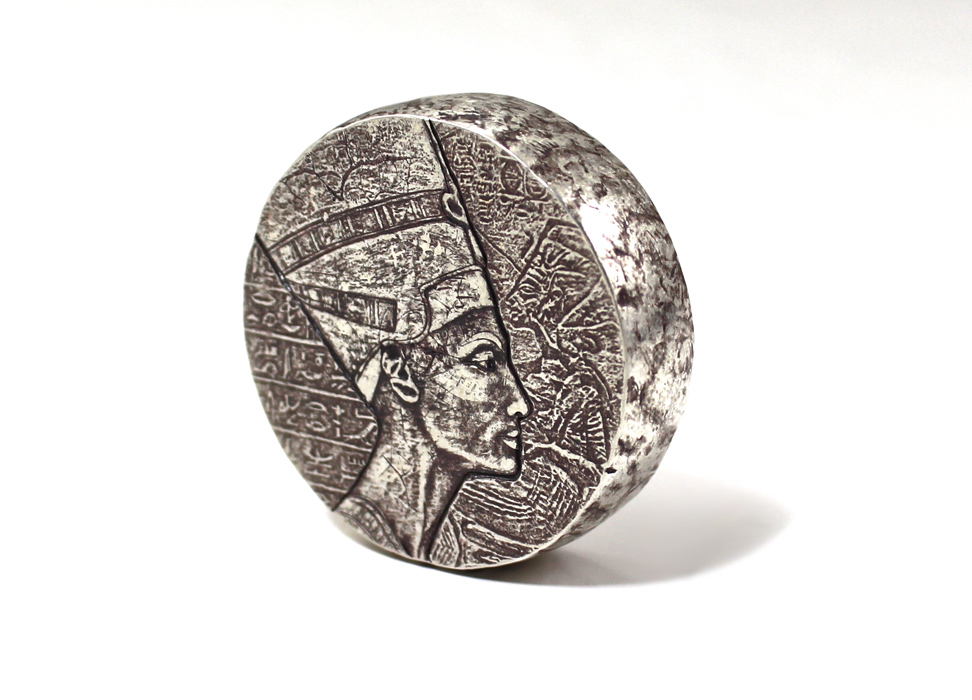 Strieborná investičná minca Queen Nefertiti 5 Oz 2017