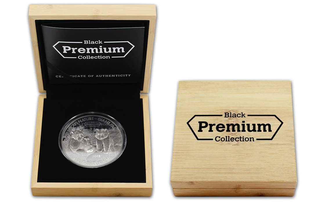 Strieborná minca Panda 5 Oz Black Premium Collection 2017 Proof