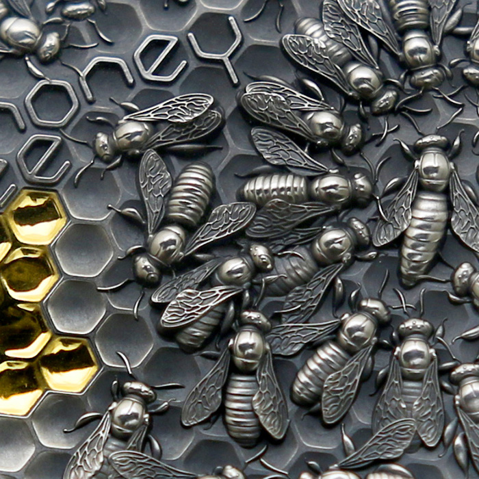 Strieborná minca Honey bee - Včela 2 Oz 2021 Antique Štandard