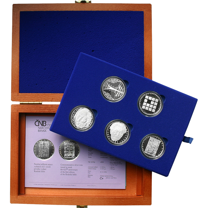 Sada stříbrných pamětních mincí roku 2004 v dřevěné krabičce Proof