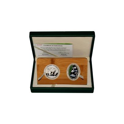 Přední strana Giant Panda sada stříbrných mincí 2012 Proof