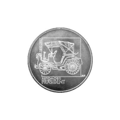 Přední strana Strieborná minca 200 Kč Prvý  osobný automobil v strednej Európe 100. výroči 1997 Štandard