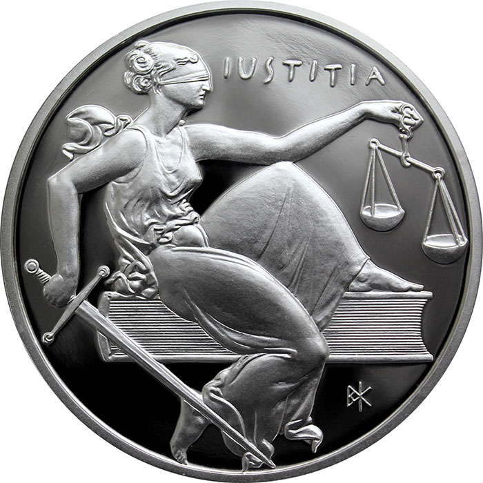 Zadní strana Stříbrná titulární medaile JUDr. Proof