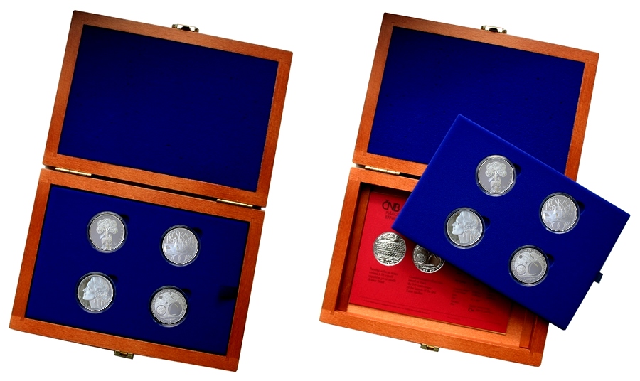 Sada stříbrných pamětních mincí roku 2007 v dřevěné krabičce Standard